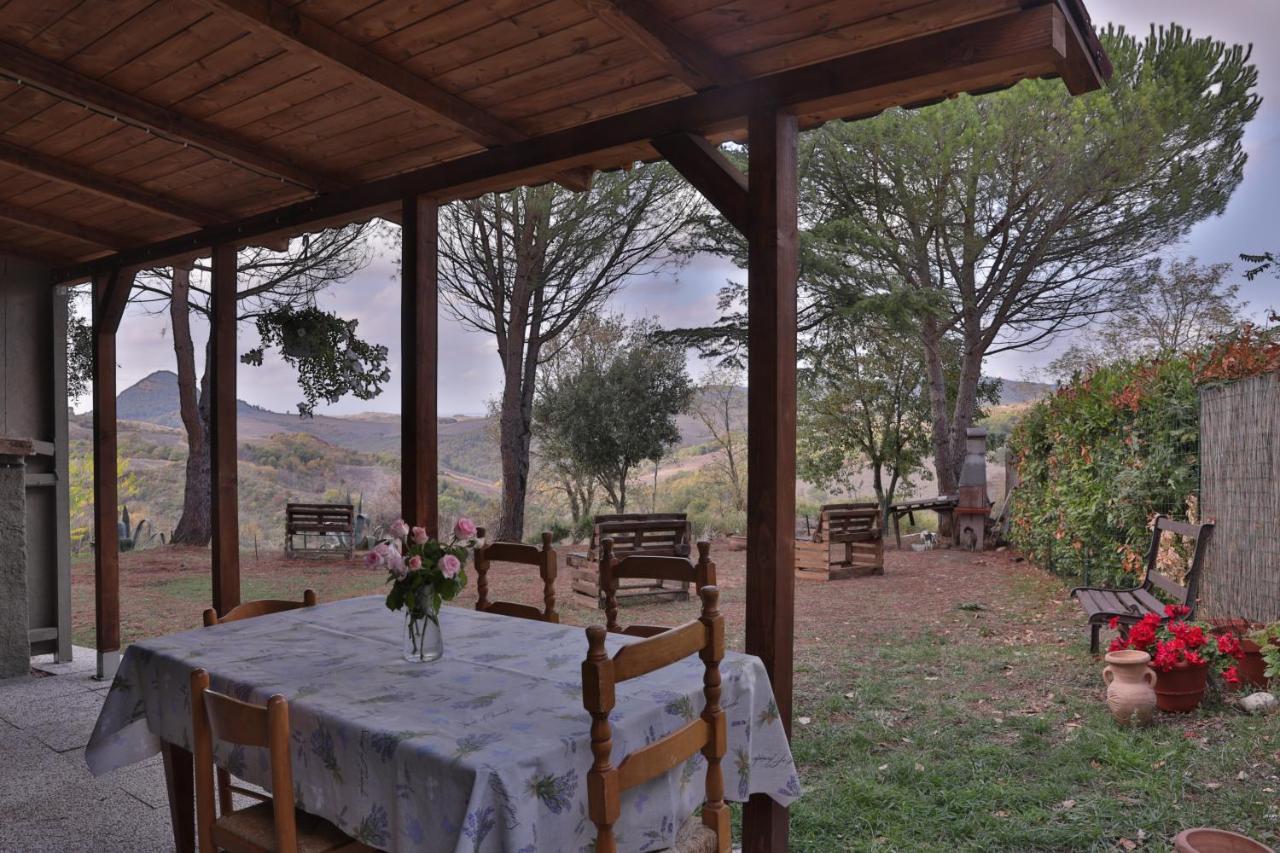 Podere San Francesco Bed & Breakfast Volterra Exterior photo