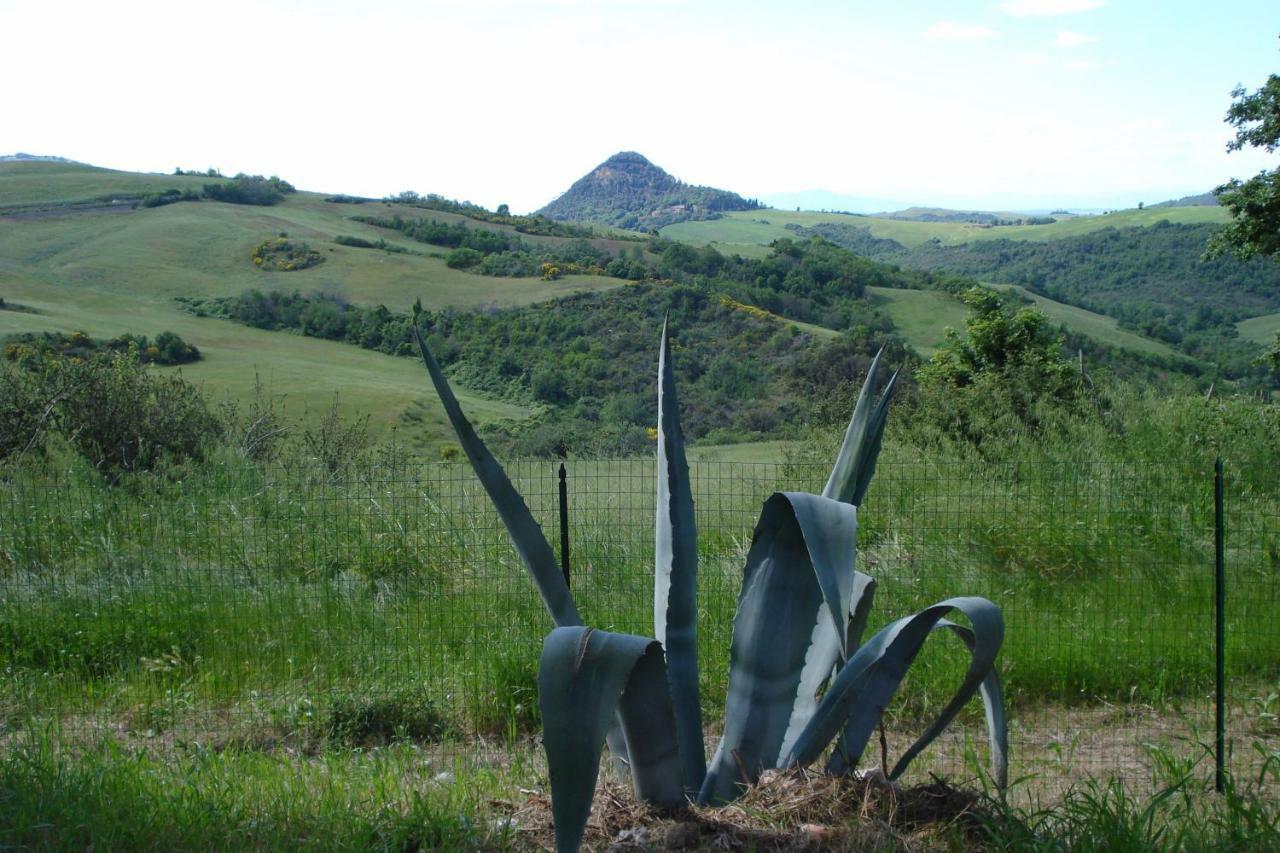 Podere San Francesco Bed & Breakfast Volterra Exterior photo